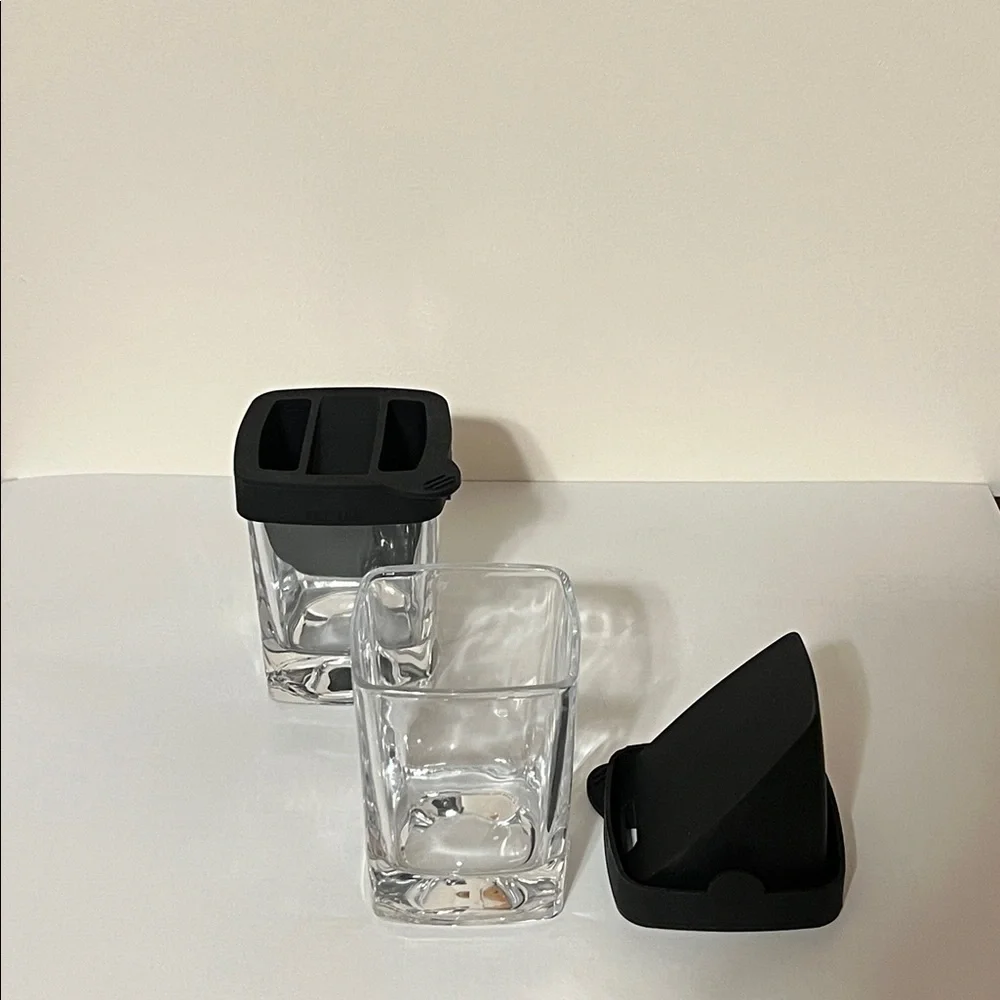 Set of Two Glass Corkcicle Whiskey Wedge, Glass with Silicone Ice Mold. NWOT 🥃